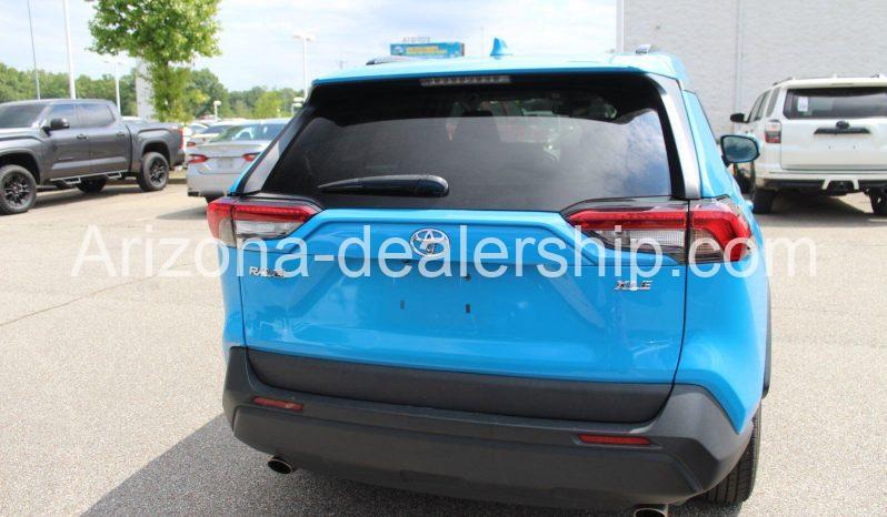 2021 Blue Toyota RAV4 XLE full