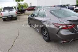 2021 Toyota Camry SE full