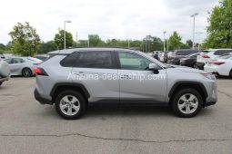 2021 Toyota RAV4 XLE full