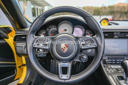 2017 YEL Porsche 911 Carrera 4S full