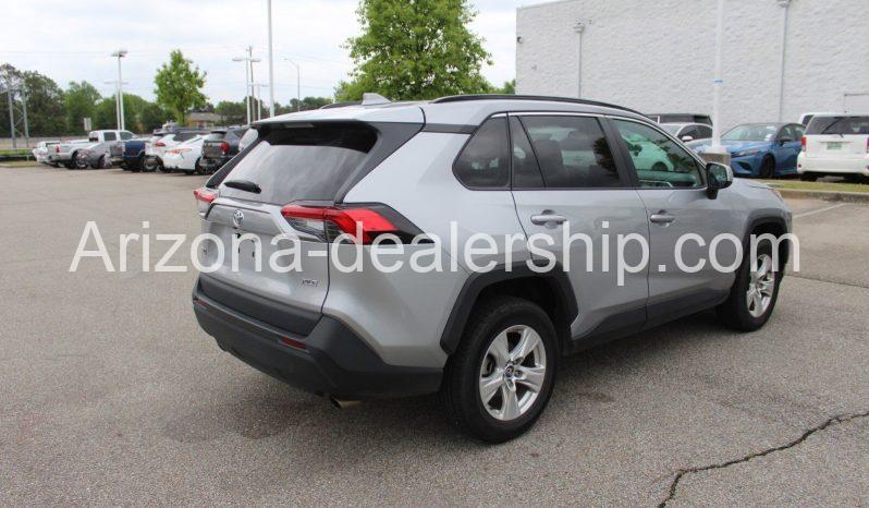 2021 Toyota RAV4 XLE full