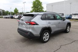 2021 Toyota RAV4 XLE full