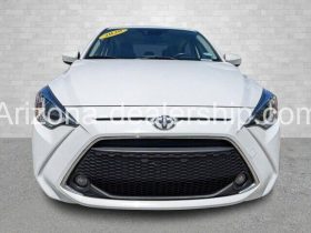 2020 Toyota Yaris XLE