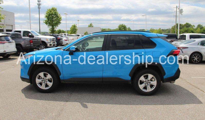 2021 Blue Toyota RAV4 XLE full