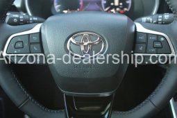 2023 Toyota Highlander Limited full