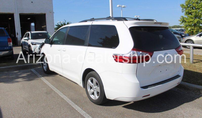 2017 Toyota Sienna LE Auto Access Seat full