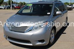 2015 Toyota Sienna LE full