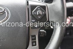 2021 Toyota Sienna XLE full