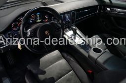 2011 Porsche Panamera 4 full