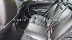 2021 Chrysler 300 Series S full