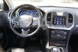 2020 Chrysler 300 Series Limited full