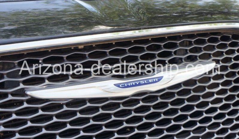 2020 Chrysler 300 Series Limited full