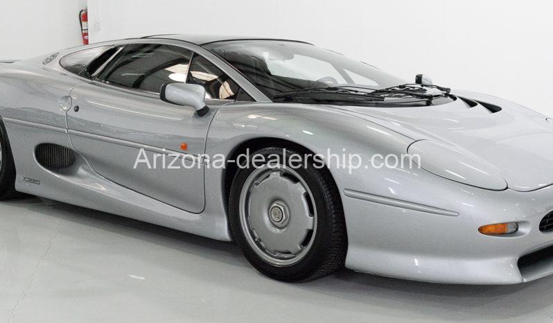 1993 Jaguar XJ220 Coupe full