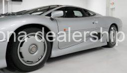 1993 Jaguar XJ220 Coupe full