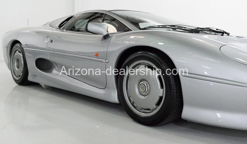 1993 Jaguar XJ220 Coupe full