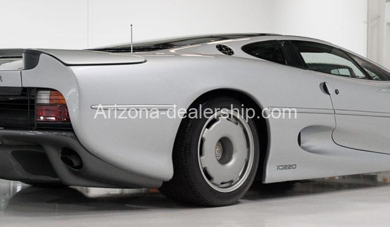 1993 Jaguar XJ220 Coupe full