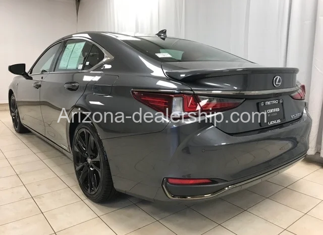 2022 LEXUS ES 300H F SPORT full