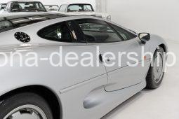 1993 Jaguar XJ220 Coupe full