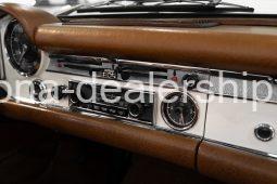 1968 Mercedes-Benz 280 SL Roadster full