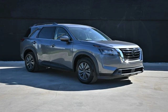 2022 Nissan Pathfinder SV Sport Utility 4D